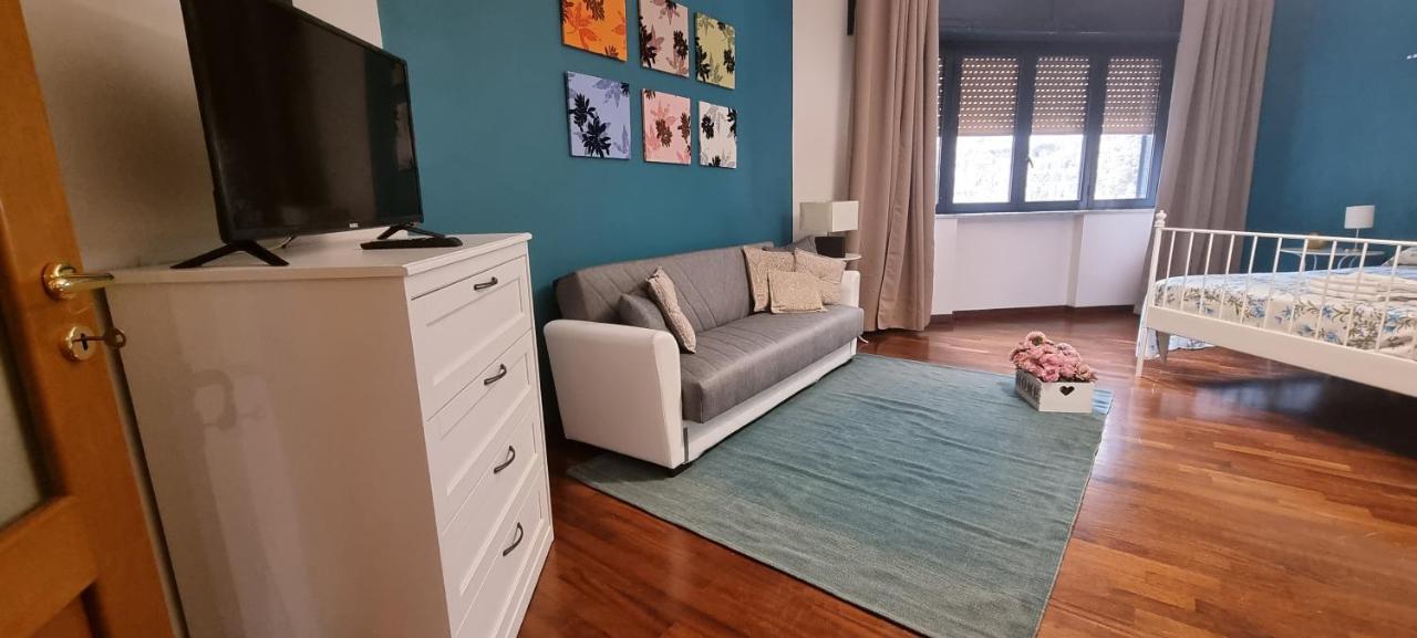 Via Battisti 109 Apartment กาแซร์ตา ภายนอก รูปภาพ