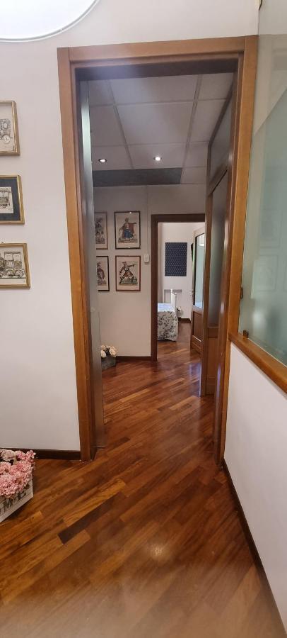 Via Battisti 109 Apartment กาแซร์ตา ภายนอก รูปภาพ